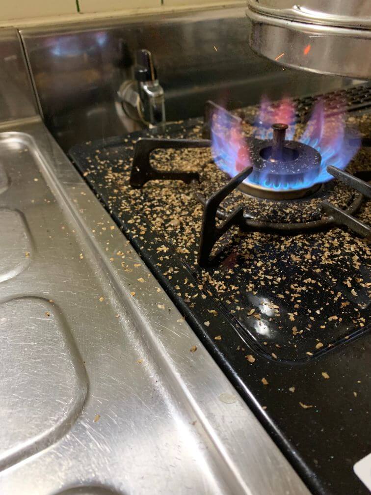 コーヒー焙煎 火と網の距離